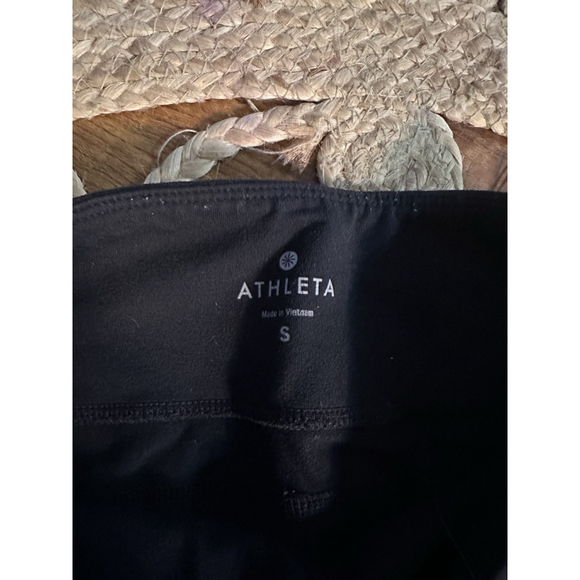 Athleta Women’s Legging Ruffled Bottoms Size Small Black - Picture 3 of 4